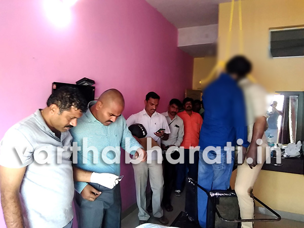 ಪರಸ್ಪರ ತಬ್ಬಿಕೊಂಡು ನೇಣಿಗೆ ಶರಣಾದ ಸೋದರರು !